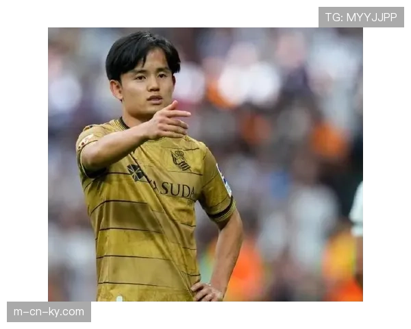 久保建英在皇家社会改踢伪九号 适应阿隆索战术体系要求